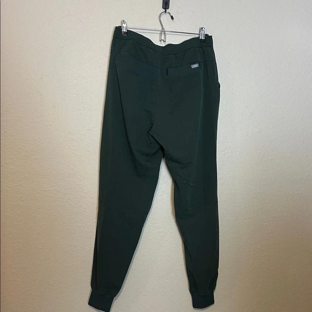 FIGS Mens Tansen Jogger Scrub Pant Moss Green Size‎ Medium